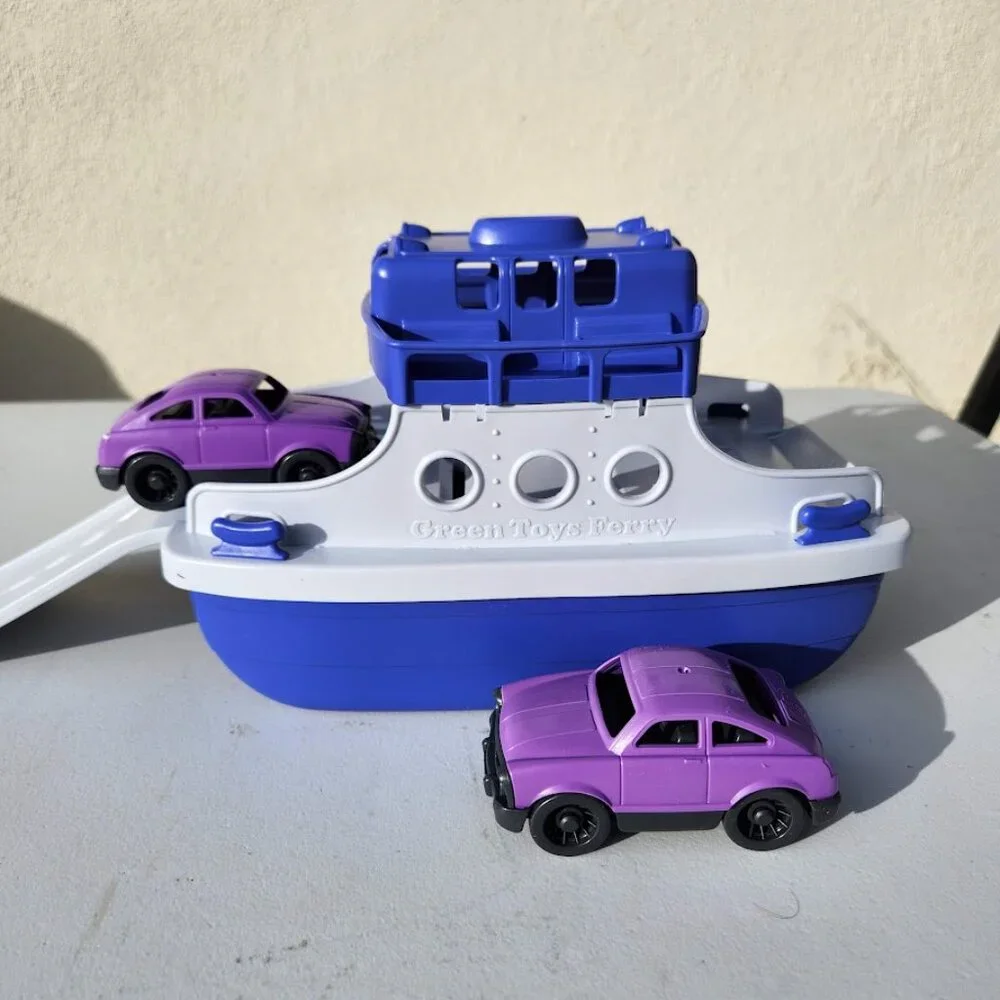 NEW Green Toys Ferry Boat Bath Tub Toys Water Toy with Cars Purple White Toy NEW